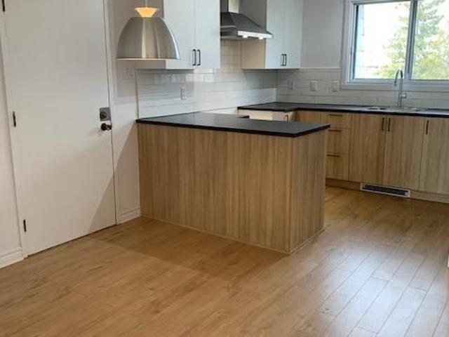 Apartment for rent in La Vallée-du-richelieu, Quebec