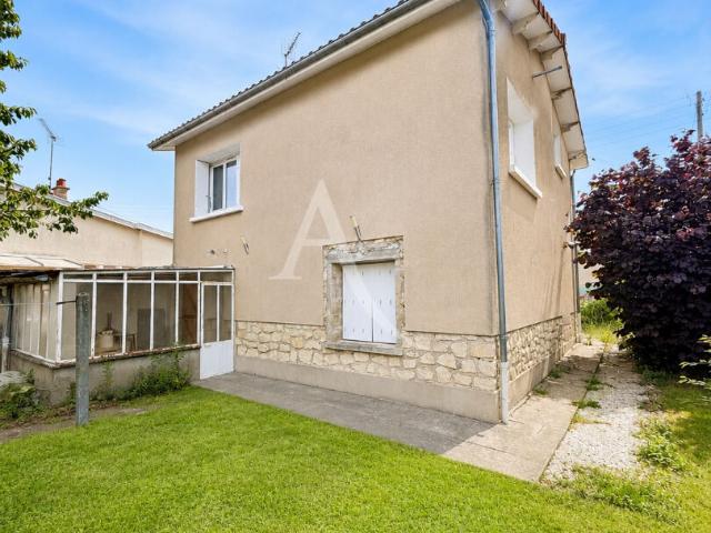 Maison vente à Poitiers, Saint-benoît