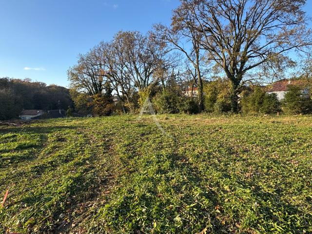 Terrain vente à Poitiers, Saint-benoît