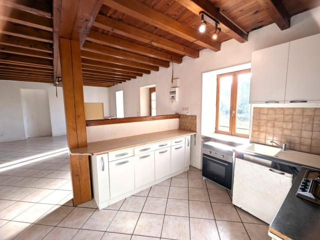 Maison vente à Roanne, Saint-bonnet-des-quarts