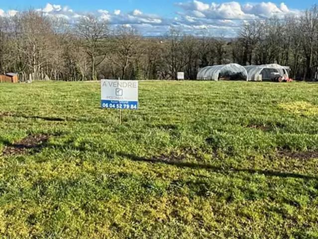 Terrain vente à Brive-la-Gaillarde, Saint-bonnet-la-rivière