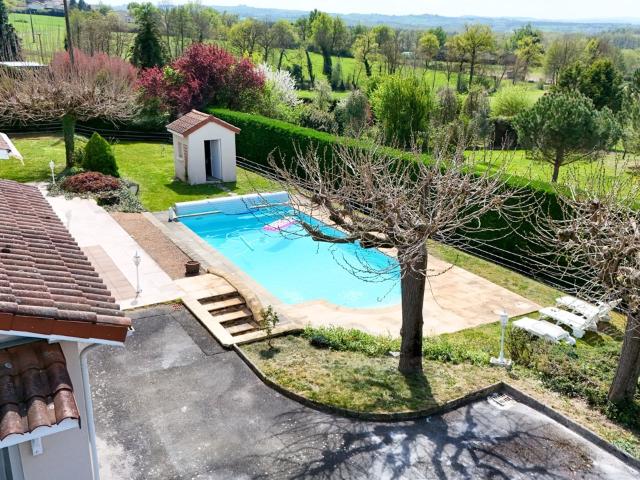 Maison vente à Montbrison, Saint-bonnet-les-oules