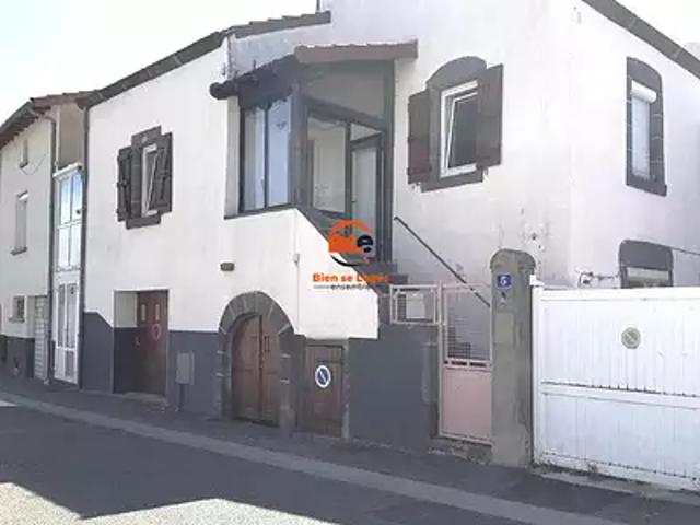 Maison location à Saint-Bonnet-près-Riom, Puy-de-Dôme