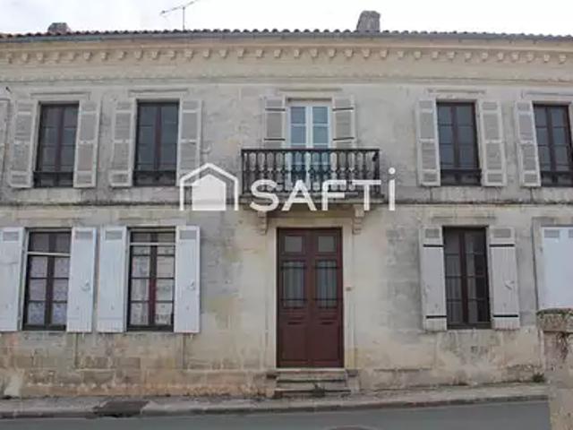 Maison vente à Jonzac, Saint-bonnet-sur-gironde