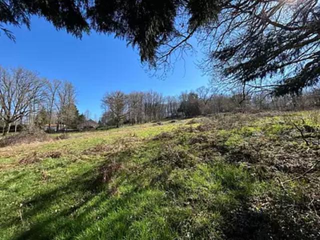 Terrain vente à Montluçon, Saint-bonnet-tronçais