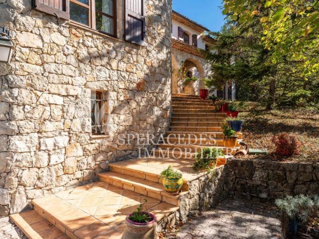 Maison vente à Grasse, Saint-cézaire-sur-siagne