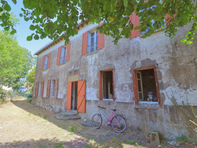 Maison vente à Mauriac, Saint-chamant