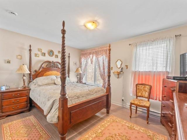 Apartment for rent in Saint-charles-borromée, Quebec
