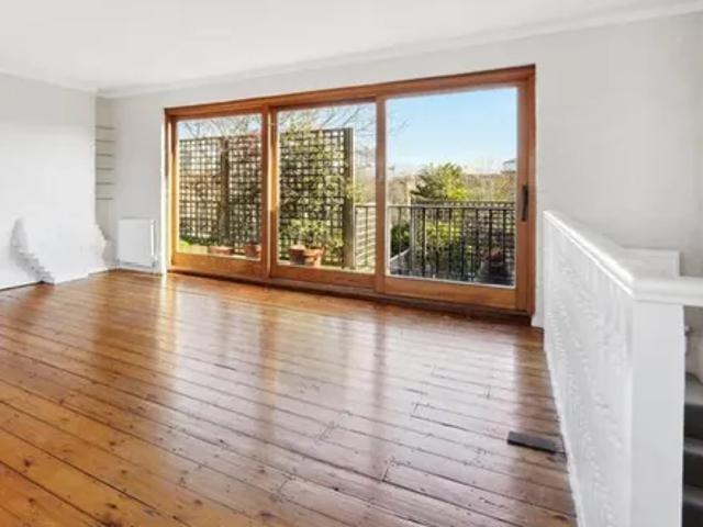 Apartment for rent in St. John's Wood, Isle Of Man