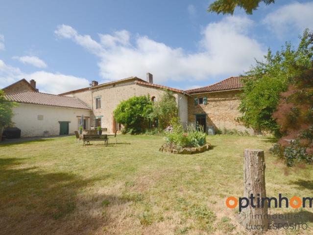 Maison vente à Confolens, Saint-christophe
