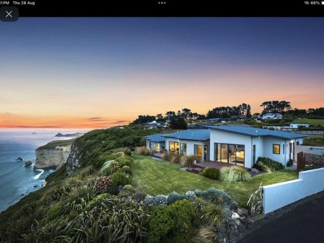 House for rent in Otakou