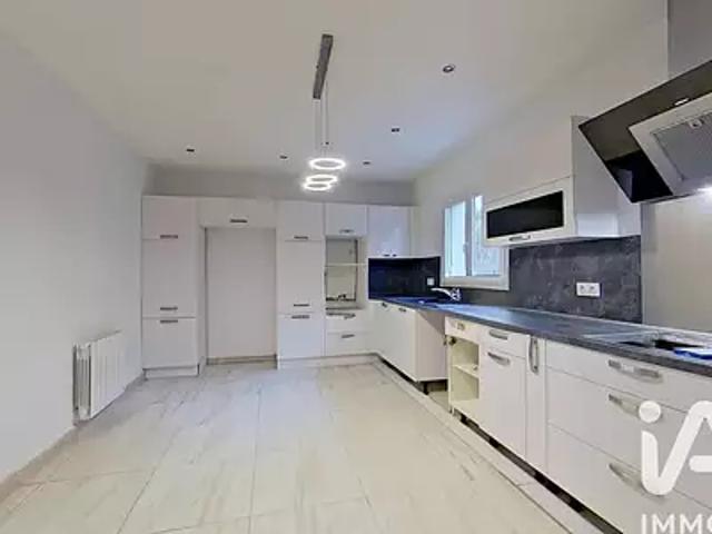 Maison vente à France métropolitaine, Saint-clair-de-la-tour