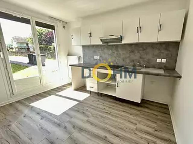 Appartement location à Bellefontaine, Saint-Clair-de-la-Tour