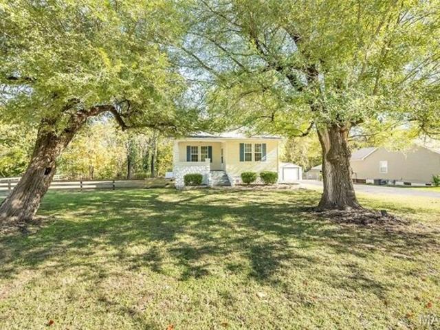 House for sale in Fairview Heights, Illinois