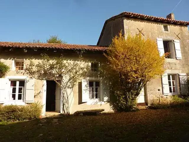 Maison vente à Saint-Claud, Charente