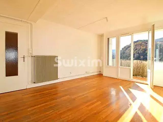 Appartement vente à Saint-Claude, Saint-claude
