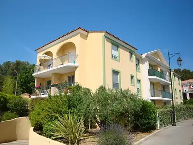Appartement location à Hameau de La Clastre, Saint-Clément-de-Rivière