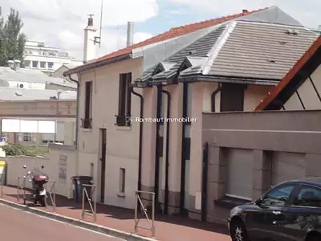 Maison location à Les Bureaux de la Colline, Saint-Cloud