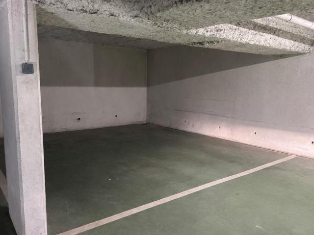 Garage vente à Nanterre, Saint-cloud