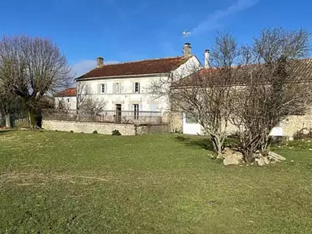 Maison vente à Derrière la Garenne, Saint-Crépin