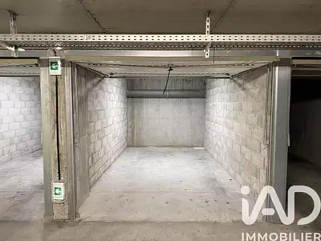 Garage vente à Lyon, Métropole de Lyon