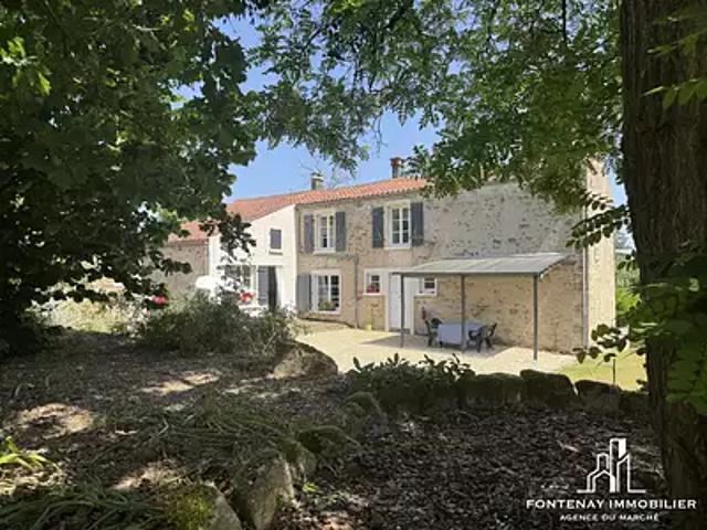 Maison vente à Fontenay-le-Comte, Saint-cyr-des-gâts