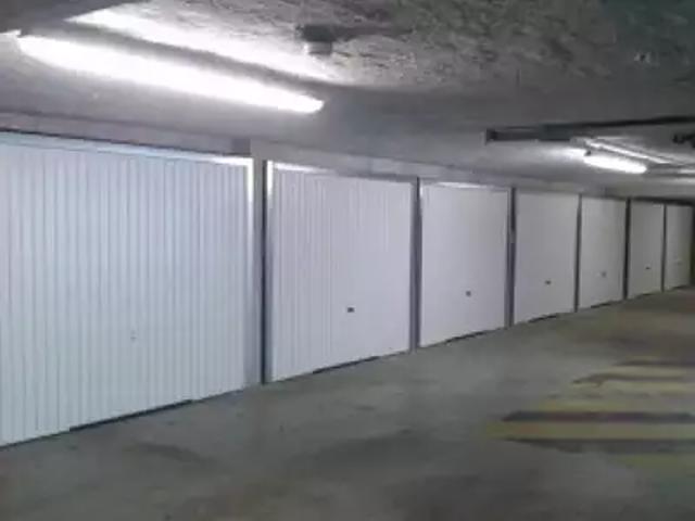 Garage vente à Arrondissement de Toulon, Saint-cyr-sur-mer