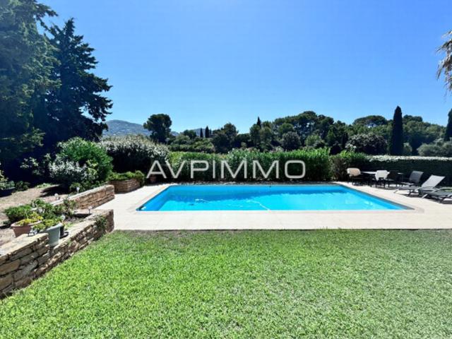 Maison vente à Saint-Cyr-sur-Mer, Var