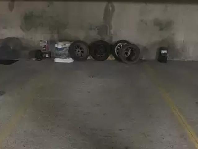Garage vente à Saint-Denis, Saint-denis