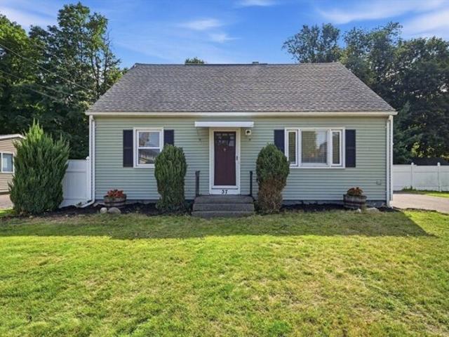 House for sale in Hampden, Massachusetts