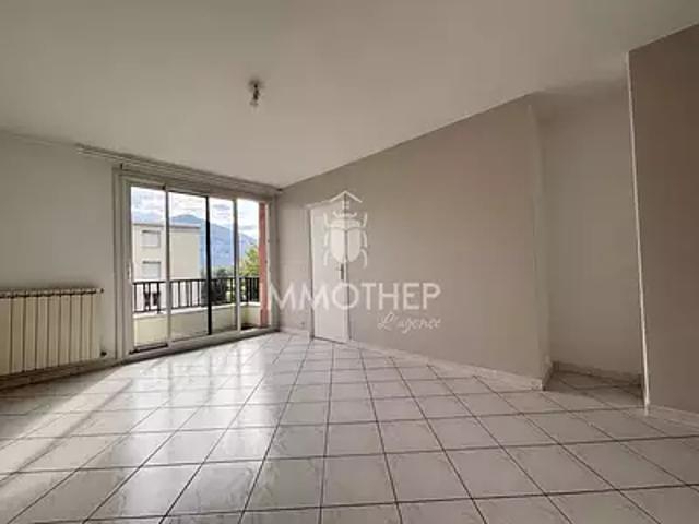 Appartement location à La Monta, Saint-Égrève