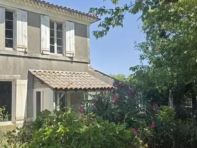 Maison vente à Le Moulin, Saint-Estèphe