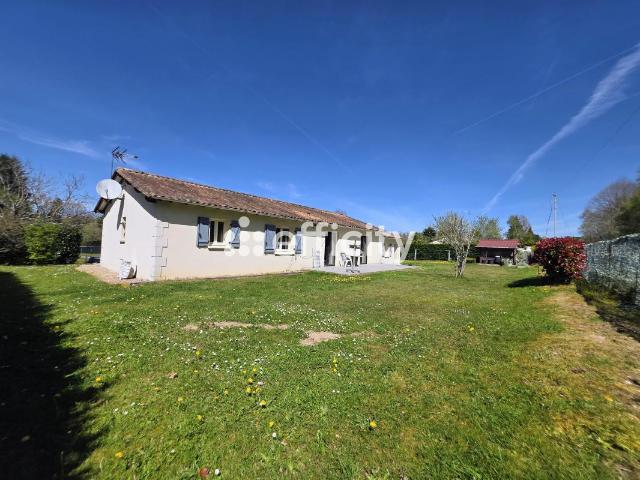 Maison vente à Nontron, Piégut-pluviers