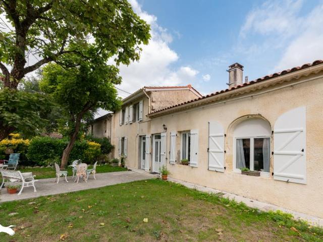 Maison vente à Saint-estèphe, Gironde