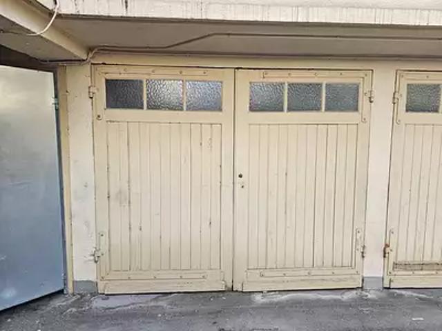 Garage vente à Saint-Étienne, Saint-etienne