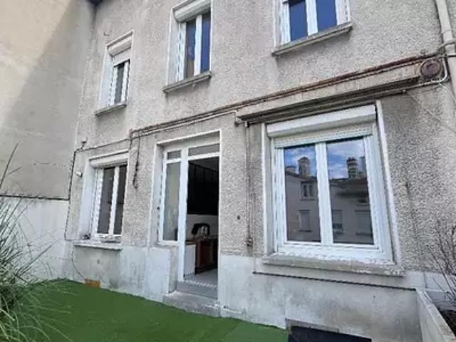Maison location à Saint-etienne, Place Antonin Moine