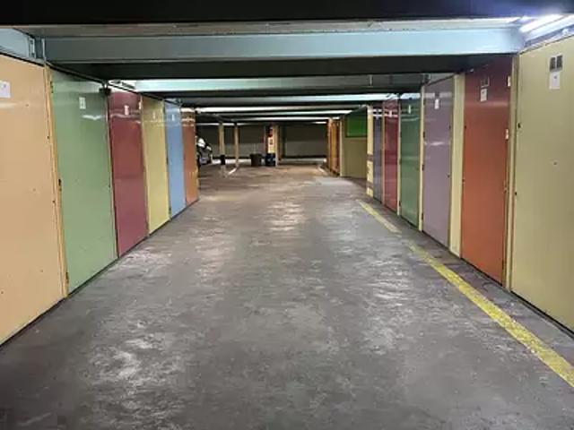Garage vente à Saint-Étienne, Saint-etienne