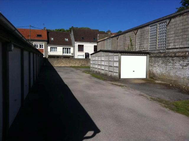 Garage location à Boulogne-sur-Mer, Saint-etienne-au-mont