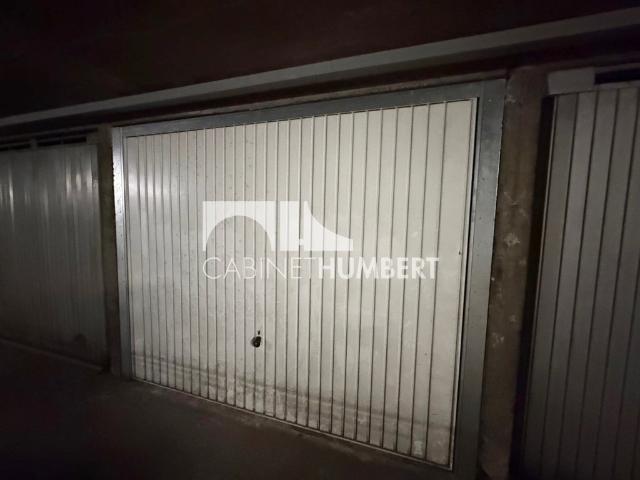 Garage vente à Saint-Étienne, Saint-etienne