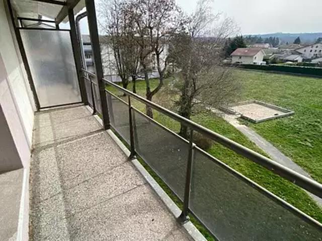 Appartement vente à Saint-Étienne-de-Saint-Geoirs, Isère