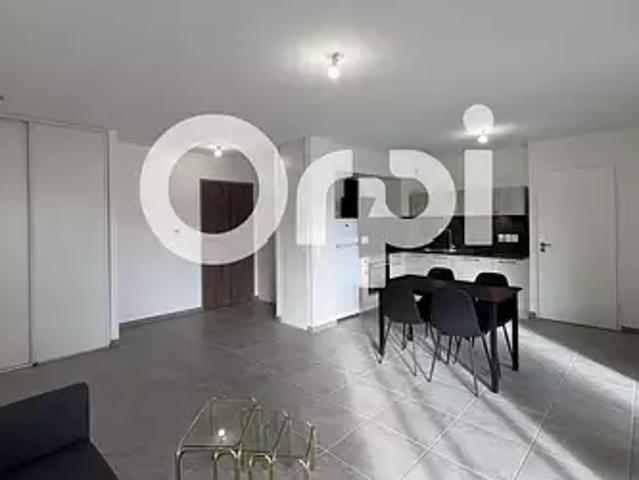 Appartement location à Vienne, Saint-etienne-de-saint-geoirs