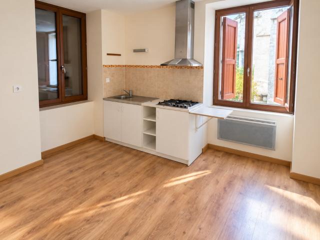 Maison vente à Saint-Étienne-de-Saint-Geoirs, Isère