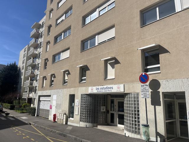 Appartement location à Saint-Étienne, Saint-etienne
