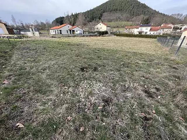 Terrain vente à Le Puy-en-Velay, Saint-etienne-lardeyrol