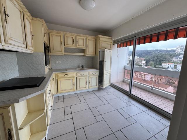 Appartement vente à Saint-Étienne, Saint-etienne