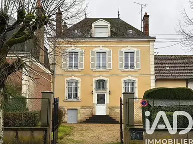 Maison vente à Auxerre, Saint-fargeau