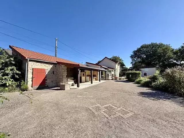 Maison vente à Bouvier, Saint-Firmin