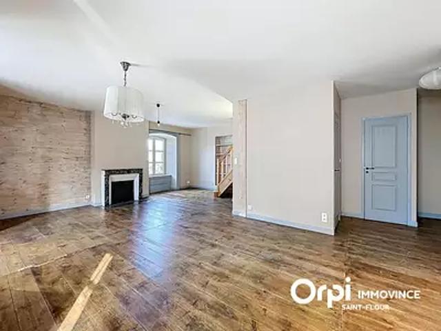 Appartement vente à Saint-Flour, Saint-flour