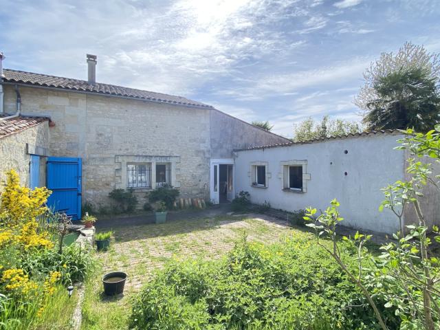 Maison vente à Jonzac, Saint-fort-sur-gironde