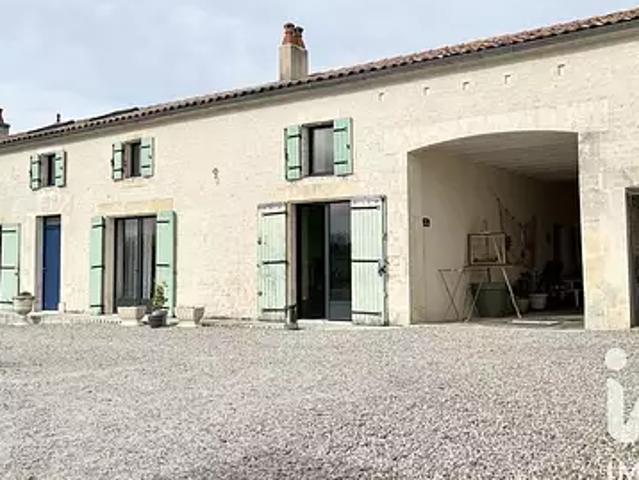 Maison vente à Cognac, Saint-fort-sur-le-né
